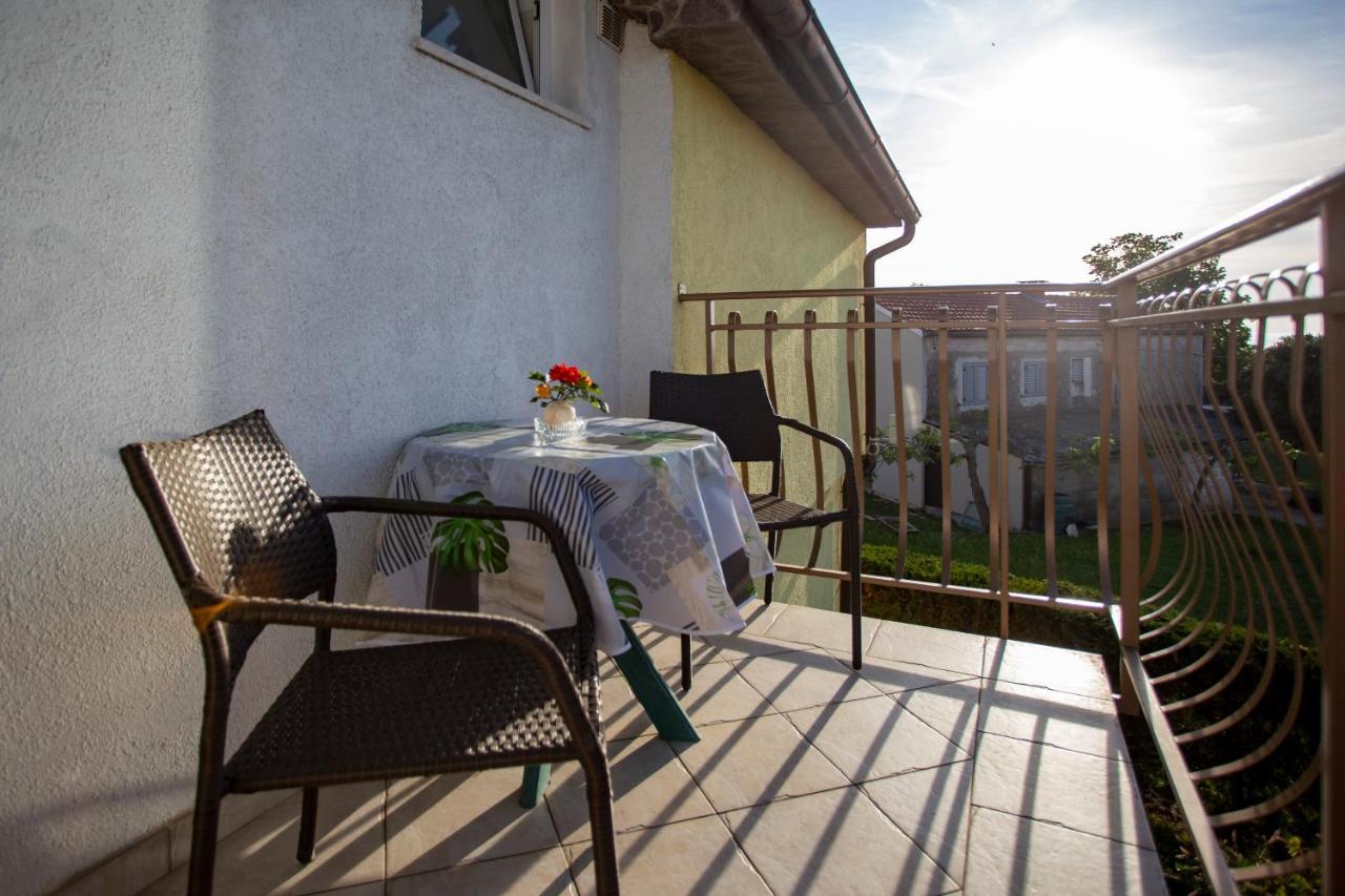 Apartment Zonta 800 M From